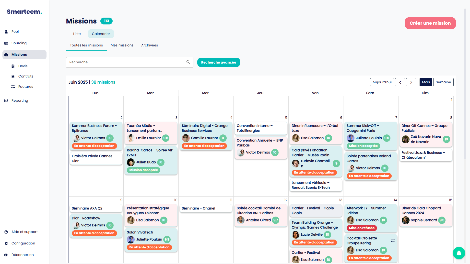Calendrier des missions Smarteem : chaque mission affiche l’intervenant affecté, son score et son statut d’acceptation